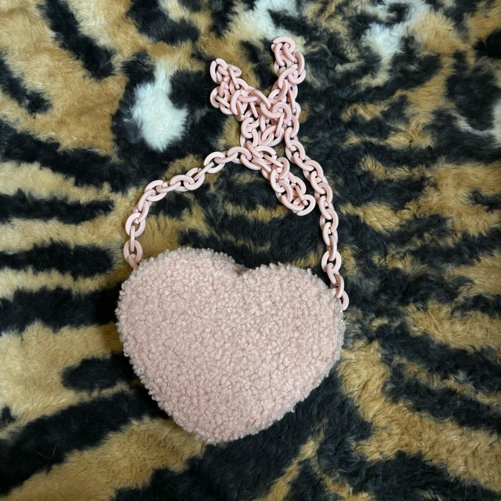 Light pink fuzzy crossbody chain bag